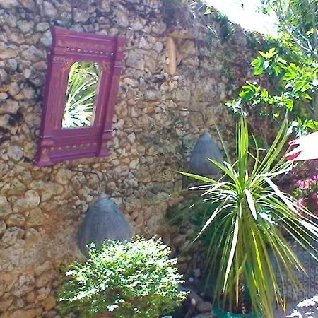 Le Domaine De La Lezardiere B&B Espiet Экстерьер фото