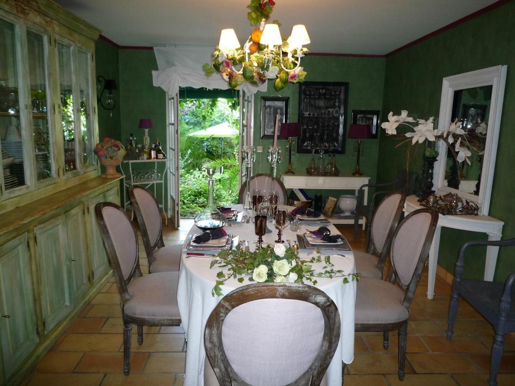 Le Domaine De La Lezardiere B&B Espiet Экстерьер фото