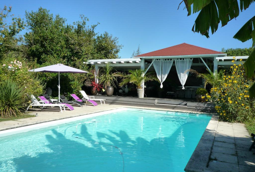 Le Domaine De La Lezardiere B&B Espiet Экстерьер фото
