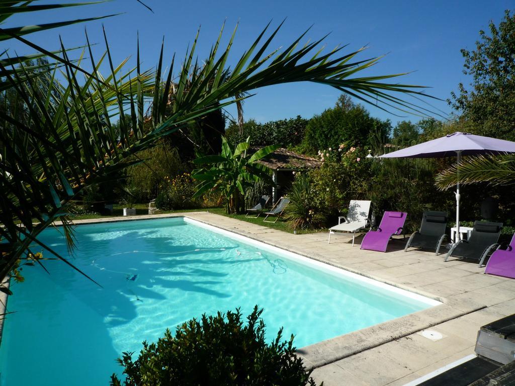 Le Domaine De La Lezardiere B&B Espiet Экстерьер фото