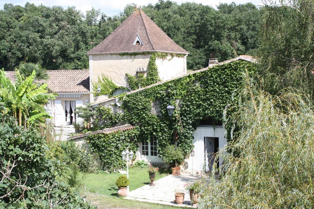 Le Domaine De La Lezardiere B&B Espiet Экстерьер фото